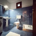 Essential Escape Ii Holiday home *