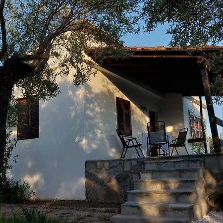 Holiday home Essential Escape Ii Psakoudia
